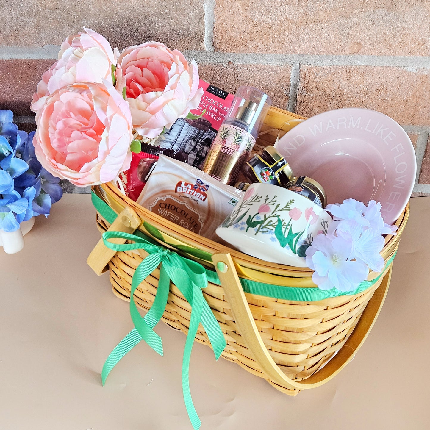 Mother's Day Hamper - Peony